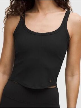Lululemon Nulu Ribbed Cropped Tank Top Heart Black S